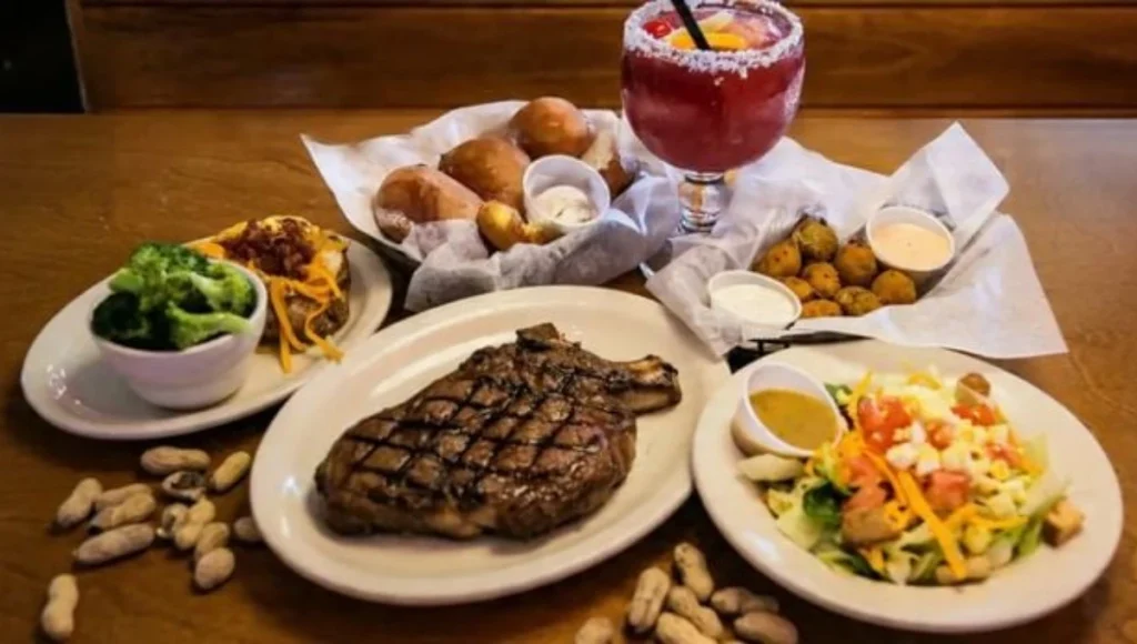 Who Qualifies for the Texas Roadhouse Military Discount